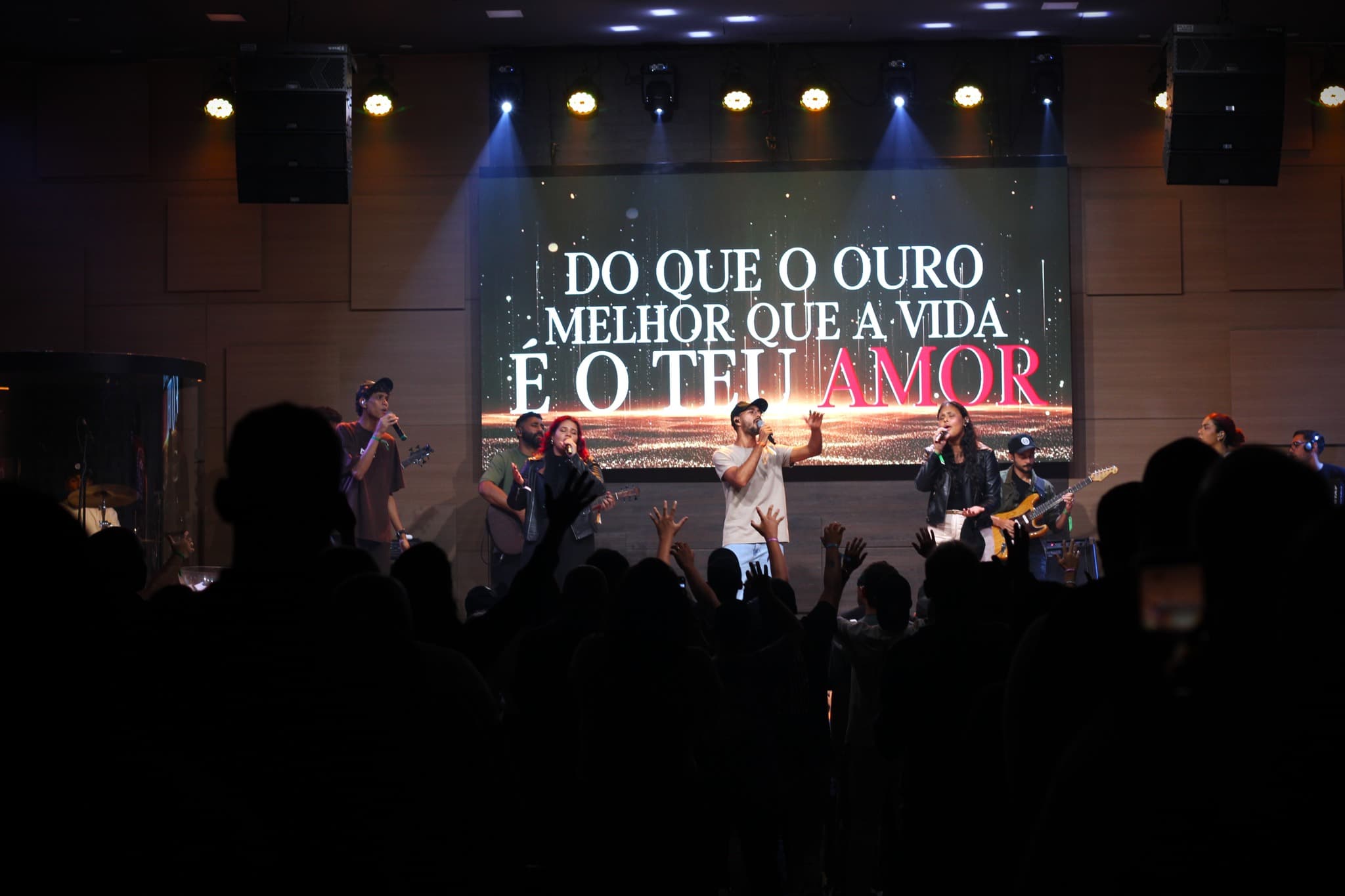 Imagem de fundo - MINISTÉRIO DE MÚSICA